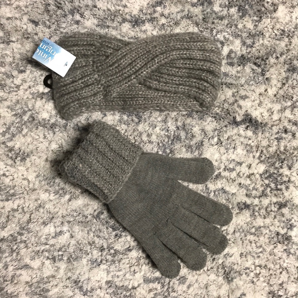 Winter headband and glove set